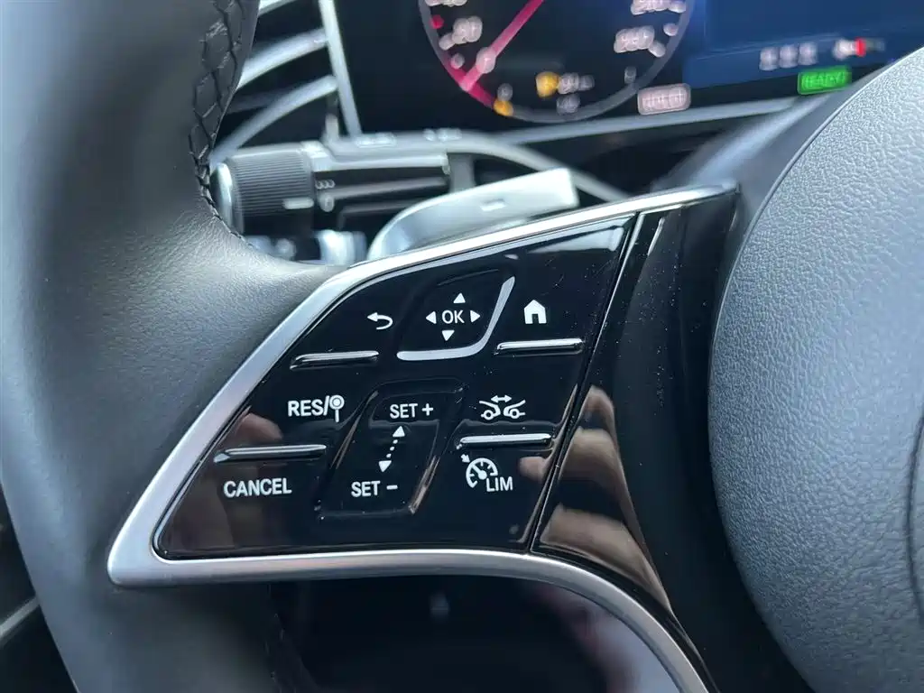 Mercedes-Benz E-Class New Energy 2024 E 350 e L plug-in hybrid sedan купить на сайте DeffCars