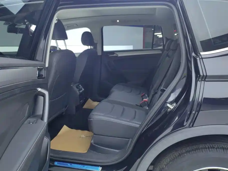Tiguan L 2019 330TSI automatic two-wheel drive panoramic comfort version National VI купить на сайте DeffCars