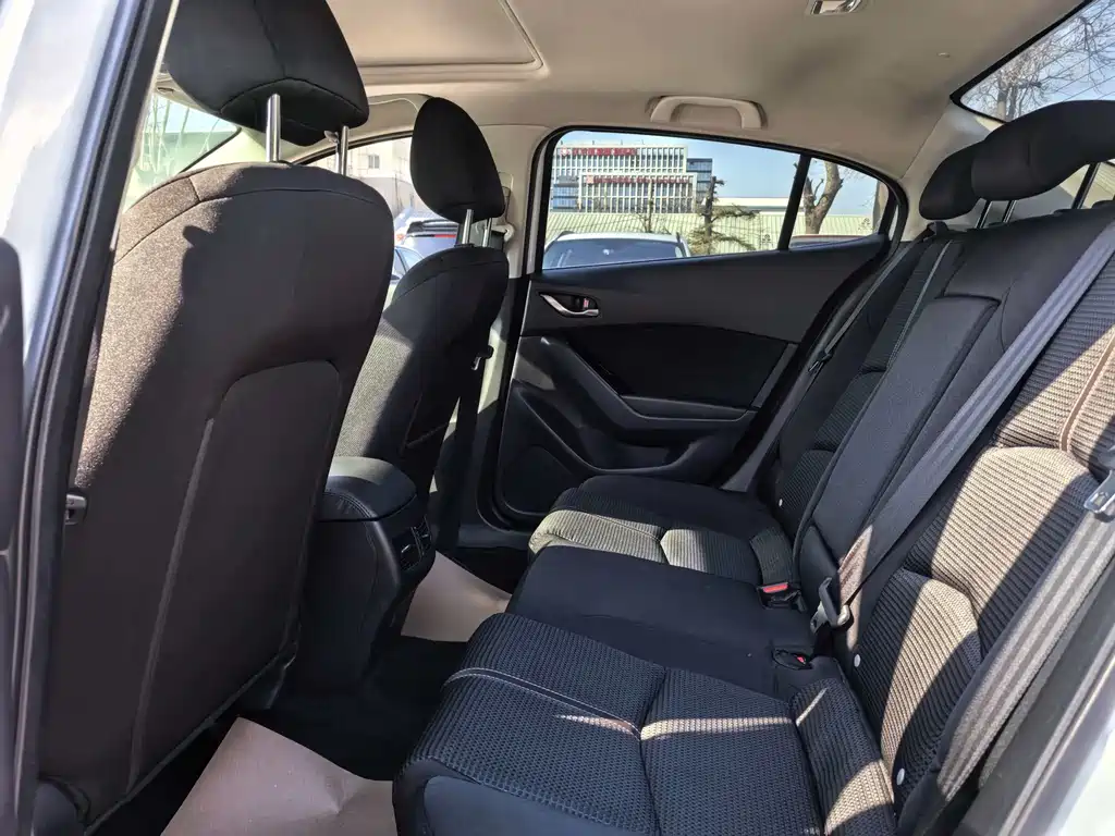Mazda3 Angkesela 2019 Cloud Control Edition Sedan 1.5L Automatic Luxury Type National V купить на сайте DeffCars