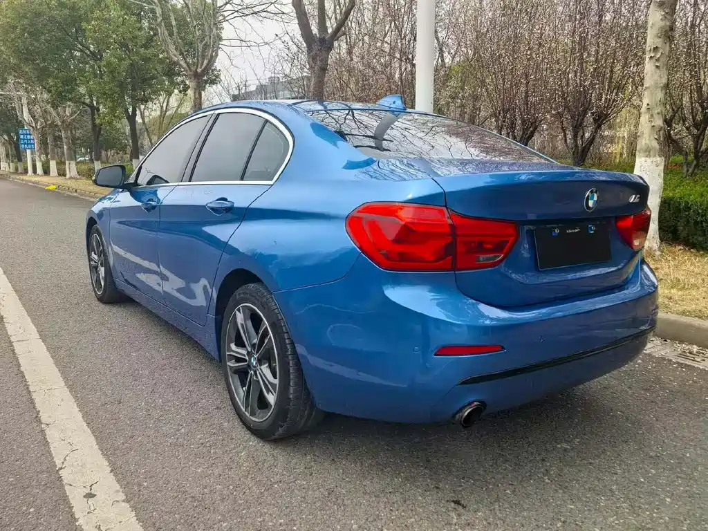 BMW 1 Series 2018 118i Sports купить на сайте DeffCars