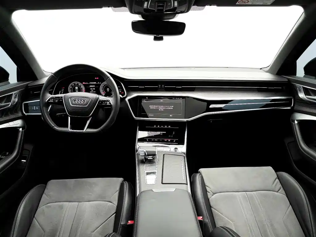 Audi A6L 2023 45 TFSI quattro exclusive dynamic model купить на сайте DeffCars