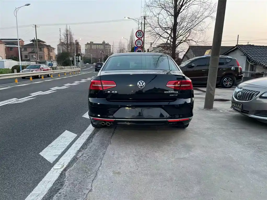 Magotan 2018 330TSI DSG luxury model купить на сайте DeffCars
