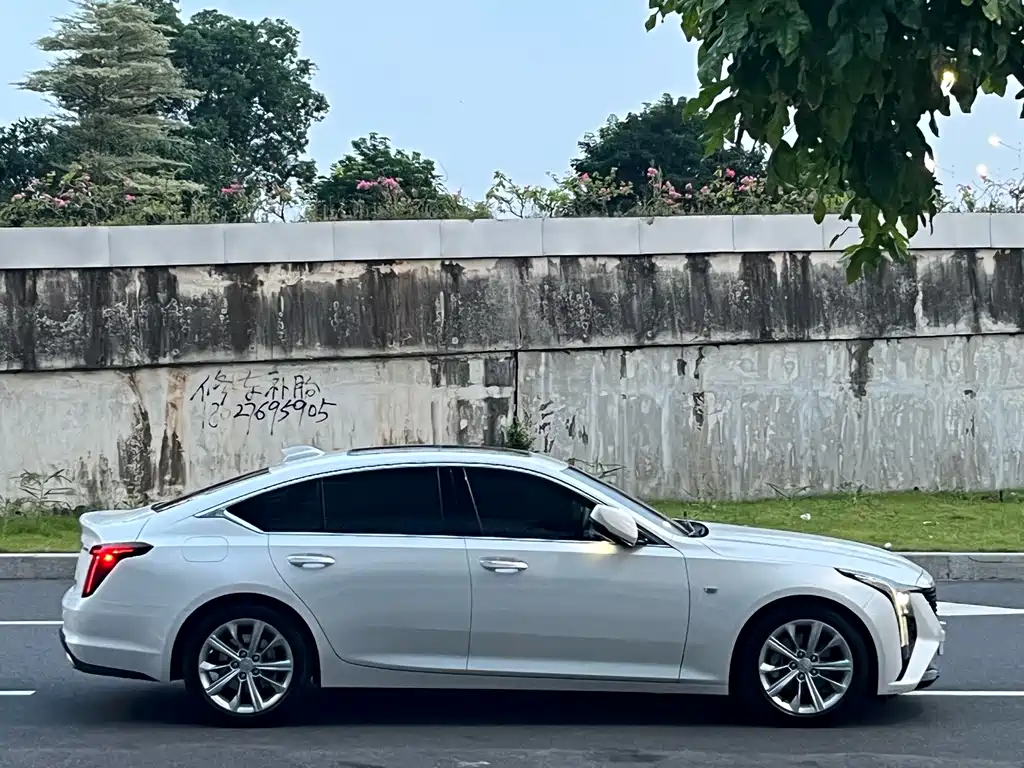 Cadillac CT5 2024 28T Luxury Pro купить на сайте DeffCars