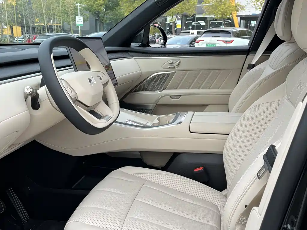Ledo L90 2025 Max six-seater version купить на сайте DeffCars