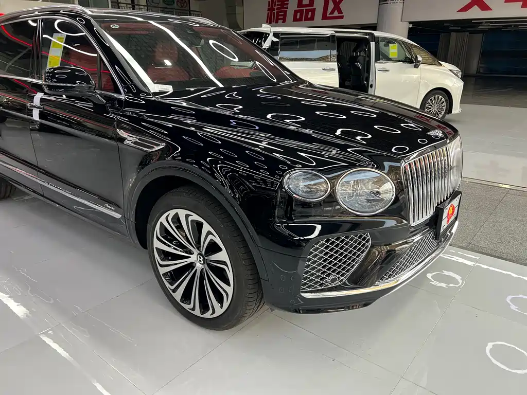 Bentayga 2025 4.0T V8 Long Wheelbase Art Edition купить на сайте DeffCars