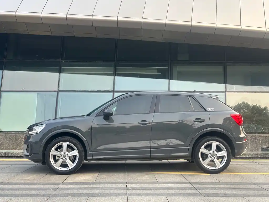 Audi Q2L 2020 35 TFSI Fashionable and Elegant купить на сайте DeffCars