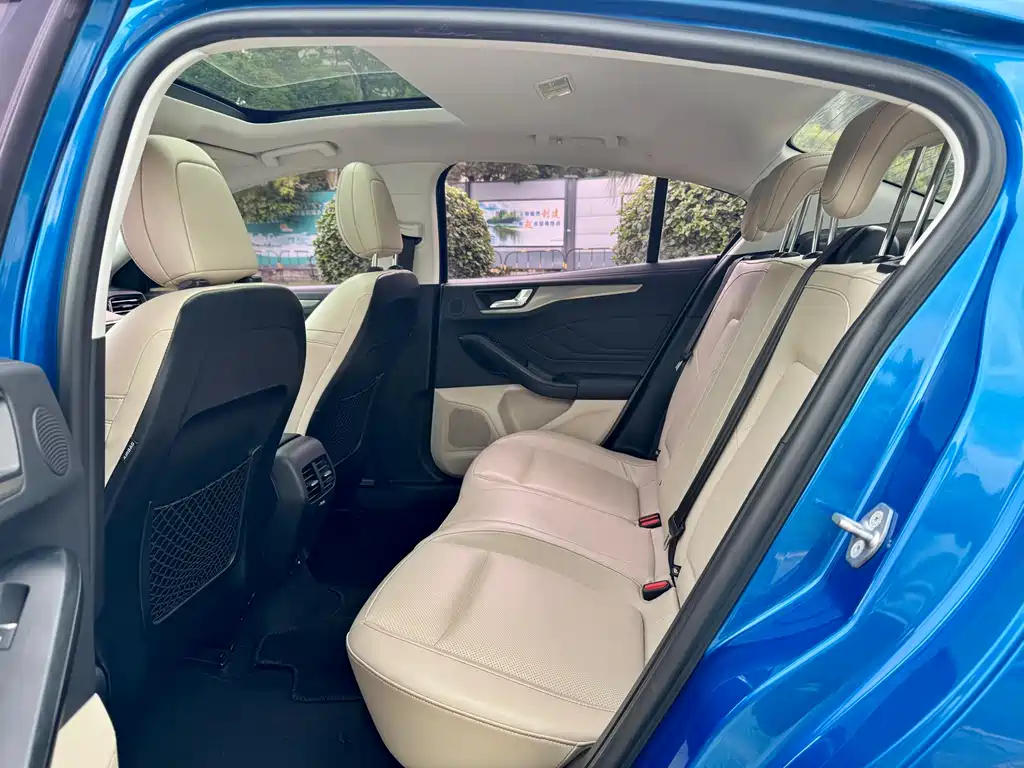 Focus 2021 Sedan EcoBoost 180 Automatic NeochaEDGE купить на сайте DeffCars