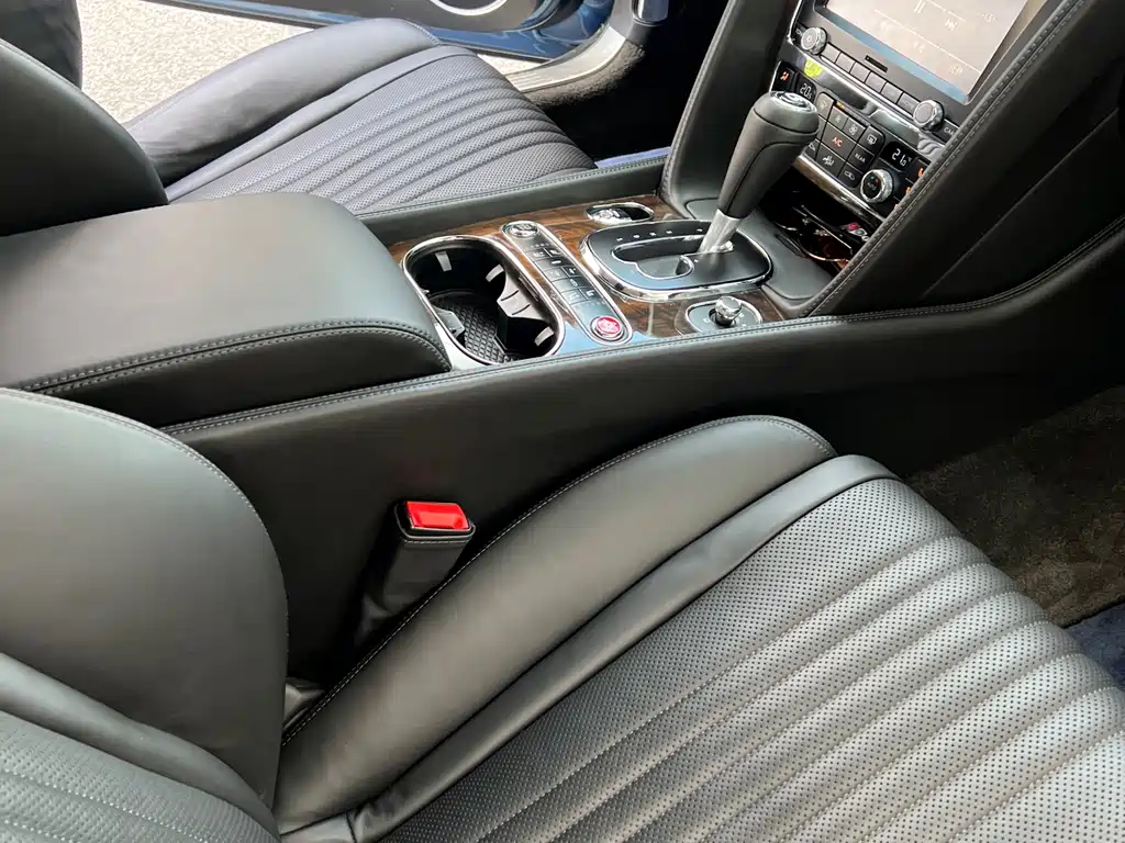 Continental 2017 4.0T GT V8 Standard Edition купить на сайте DeffCars