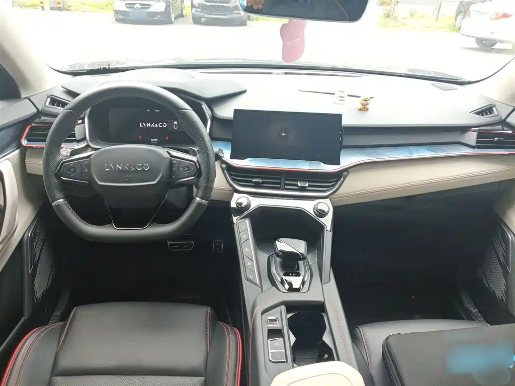 Lynk & Co 06 2020 1.5T Yao Halo купить на сайте DeffCars