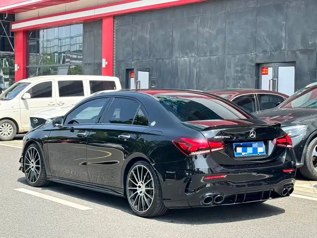 Mercedes-Benz A-Class AMG 2022 AMG A 35 L 4MATIC купить на сайте DeffCars