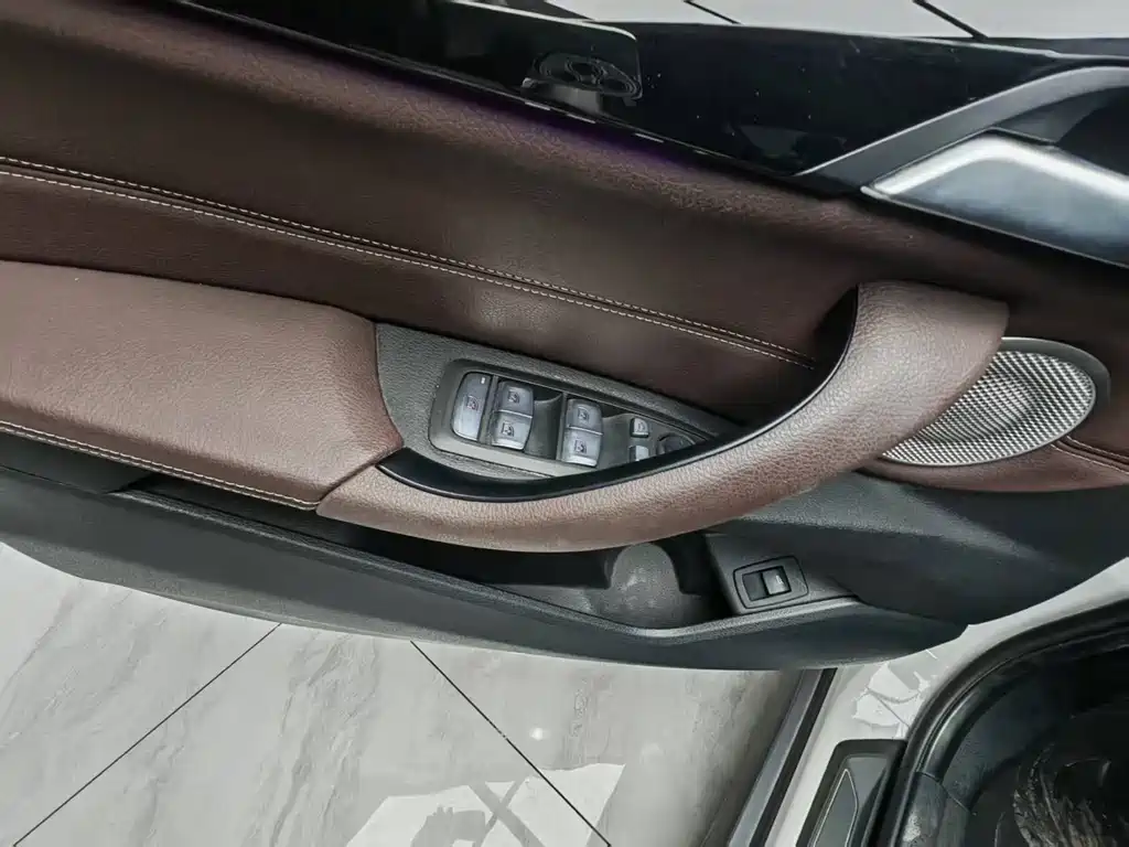 BMW X1 2021 sDrive20Li Fashion Model купить на сайте DeffCars