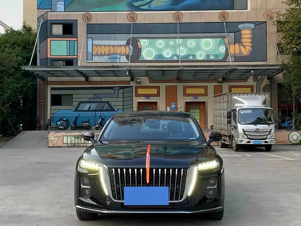 Hongqi H5 2023 2.0T Automatic Zhilianqichang Edition купить на сайте DeffCars