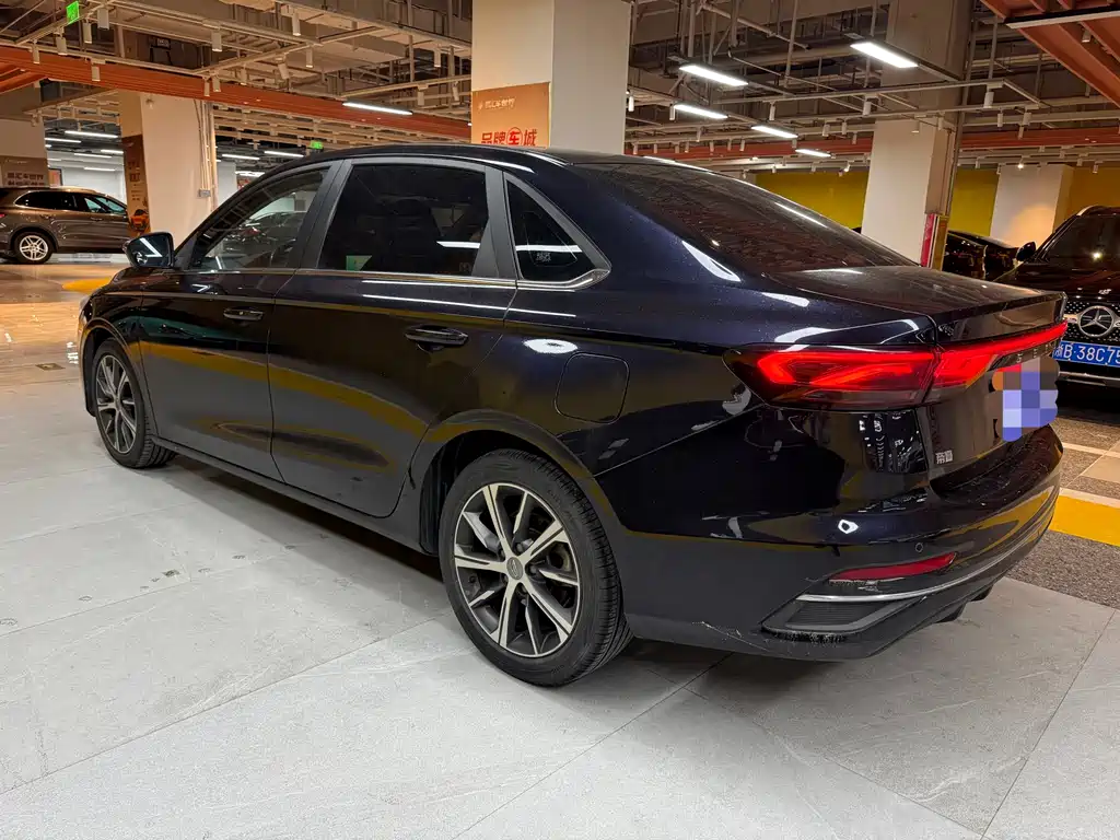 Emgrand 2022 4th generation 1.5L CVT premium model купить на сайте DeffCars