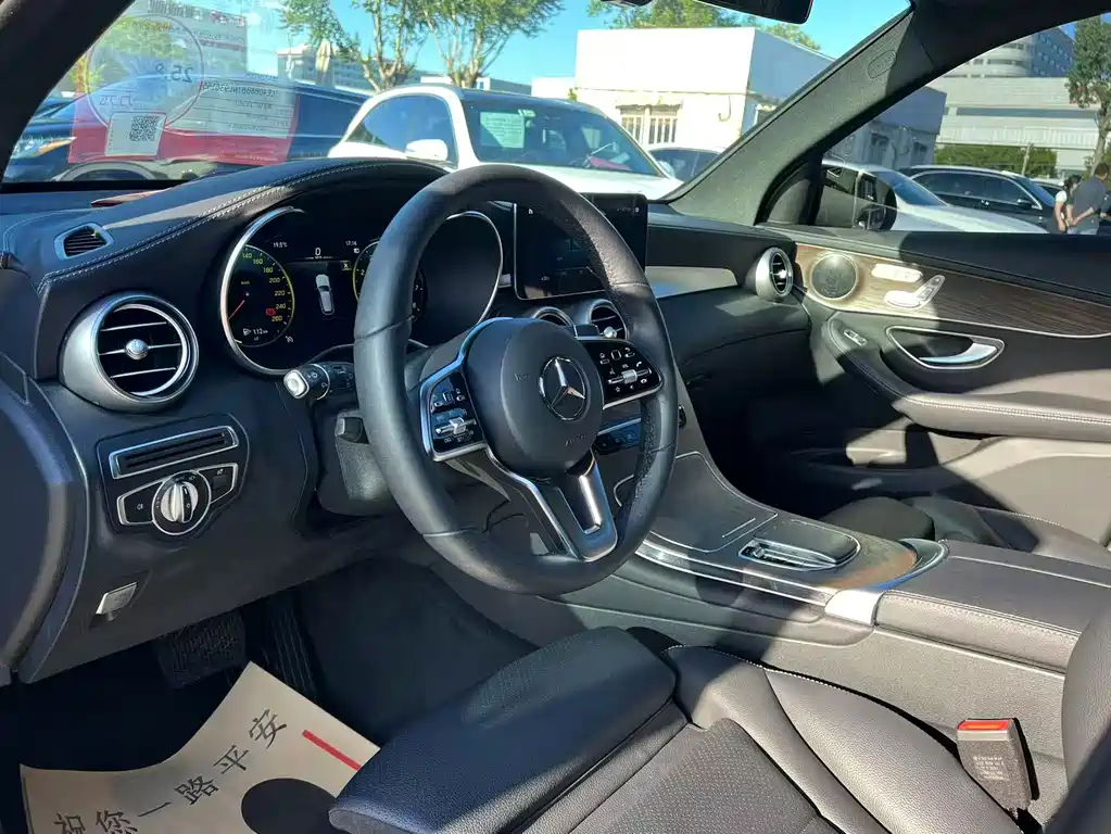 Mercedes-Benz GLC 2022 facelift 2 GLC 260 L 4MATIC luxury model купить на сайте DeffCars