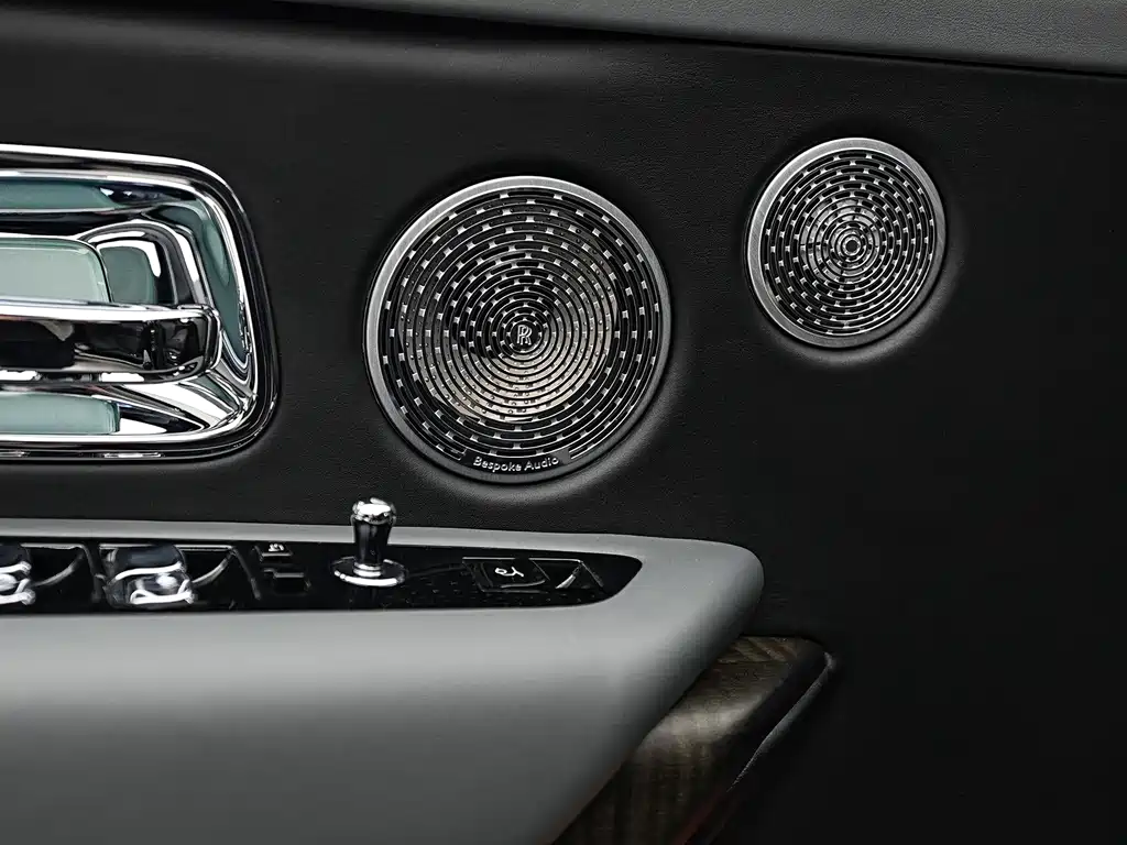 Cullinan 2018 four-seat version купить на сайте DeffCars