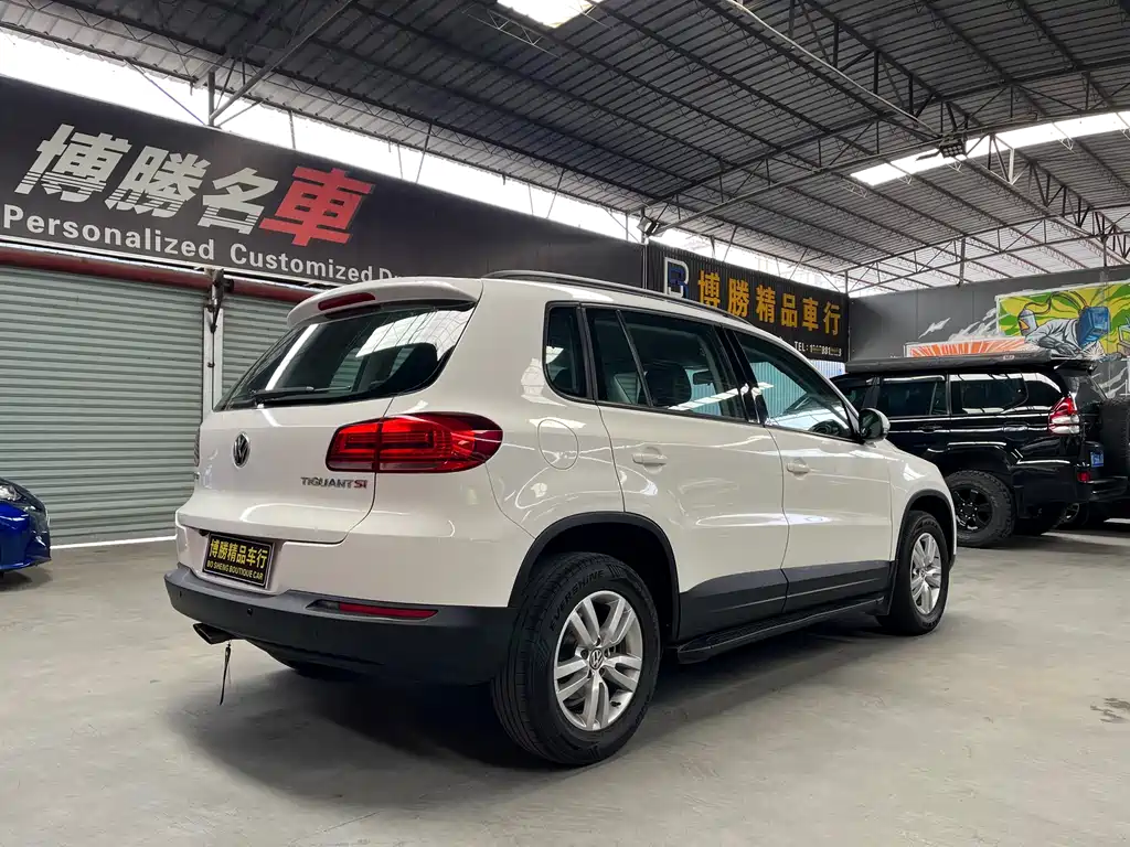 Tiguan 2015 1.8TSI automatic two-wheel drive fashion version купить на сайте DeffCars