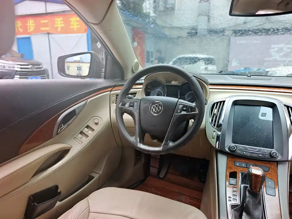 LaCrosse 2010 2.4L Deluxe Edition купить на сайте DeffCars