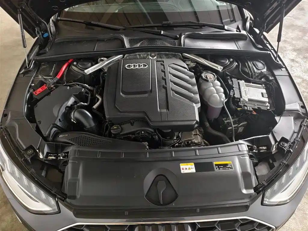 Audi A4L 2024 40 TFSI Fashionable and Dynamic купить на сайте DeffCars