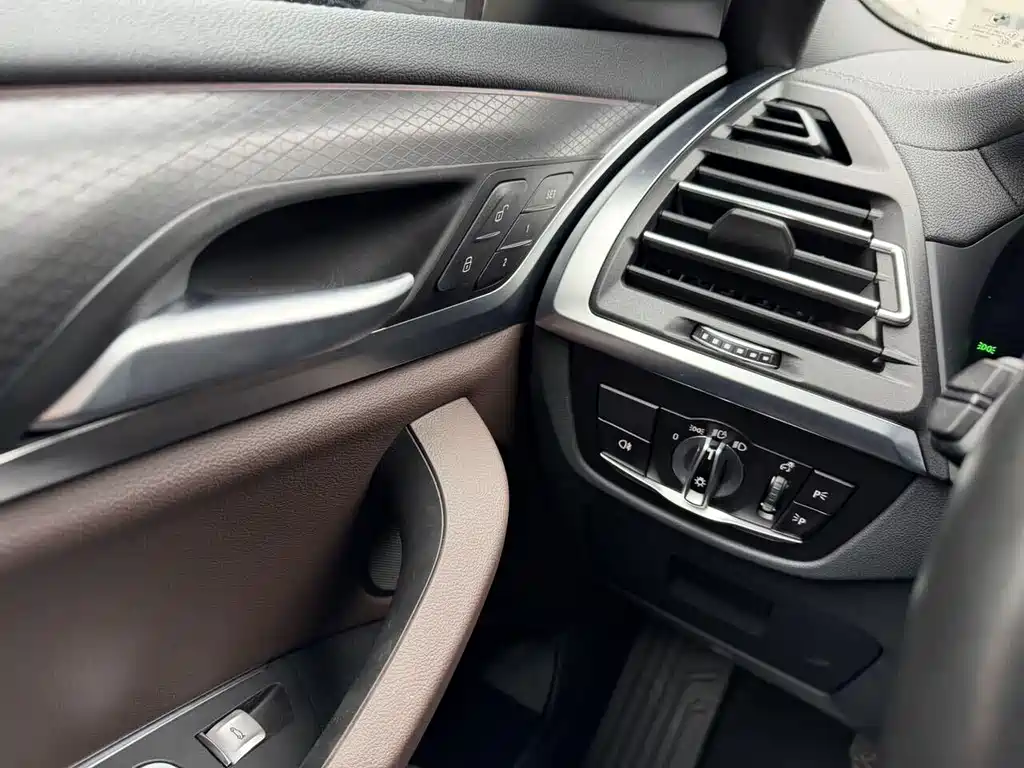 BMW X3 2023 xDrive30i Exclusive M Night Package купить на сайте DeffCars