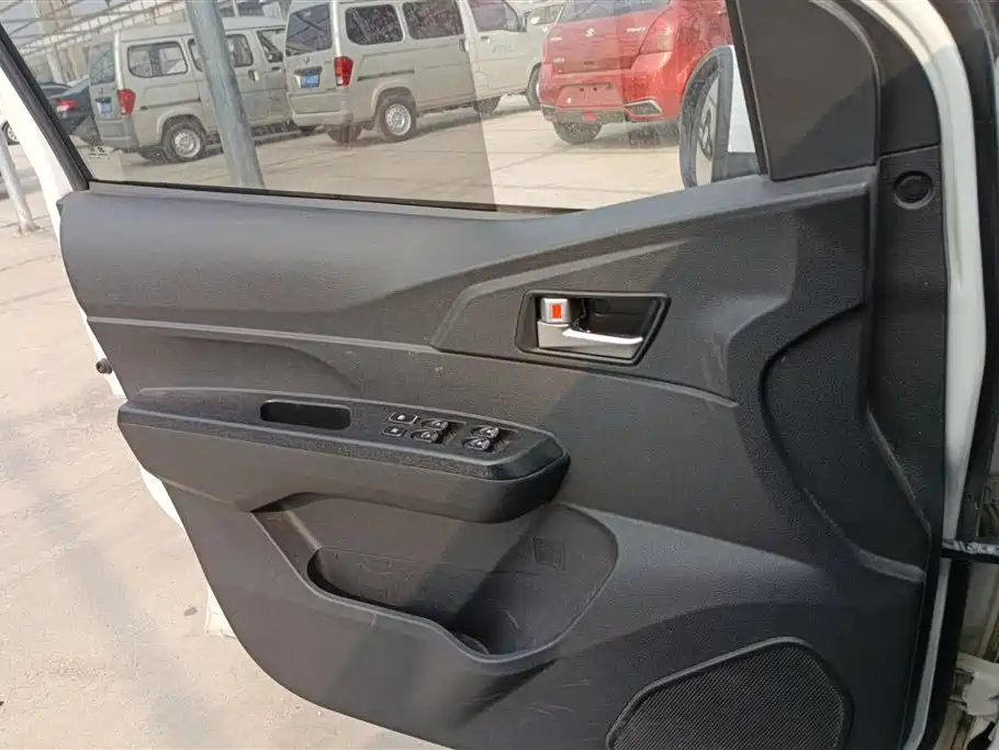 BAIC New Energy EC 2018 EC220 Classic Edition купить на сайте DeffCars