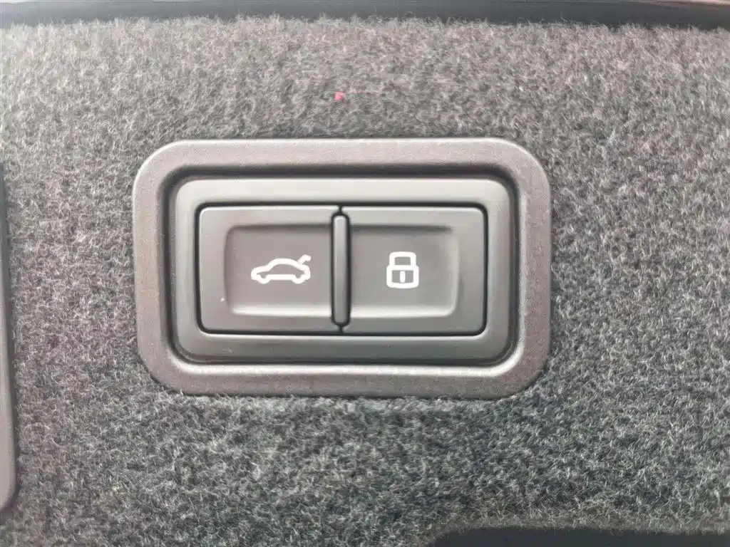 Audi A8 2021 A8L 50 TFSI quattro comfort type купить на сайте DeffCars
