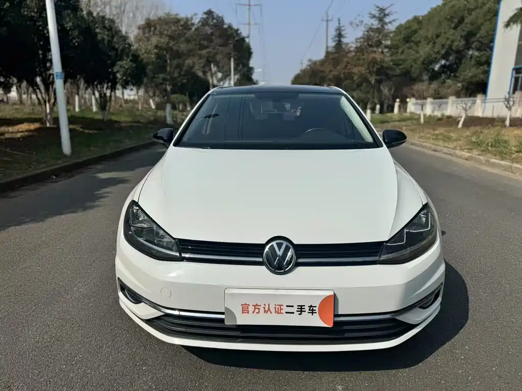 Golf 2019 280TSI DSG comfort model National VI купить на сайте DeffCars