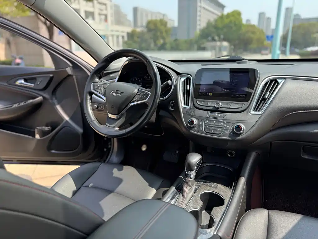 Malibu XL 2021 Redline 550T automatic sharp version купить на сайте DeffCars