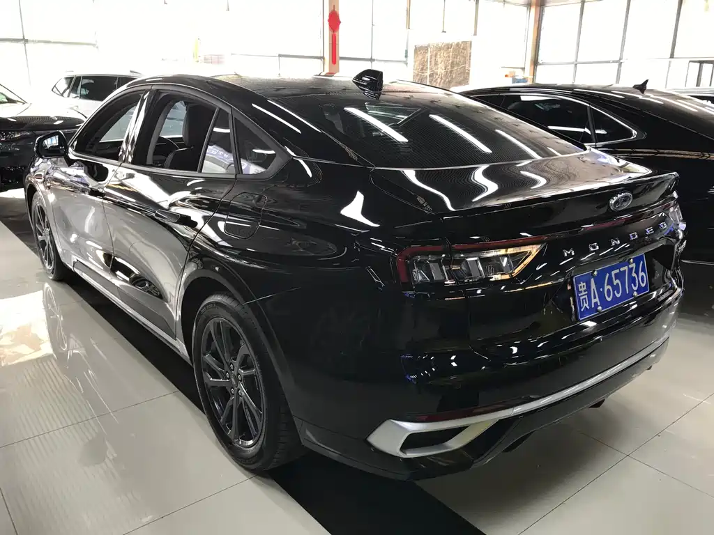 Mondeo 2025 2.0T EcoBoost Luxury купить на сайте DeffCars