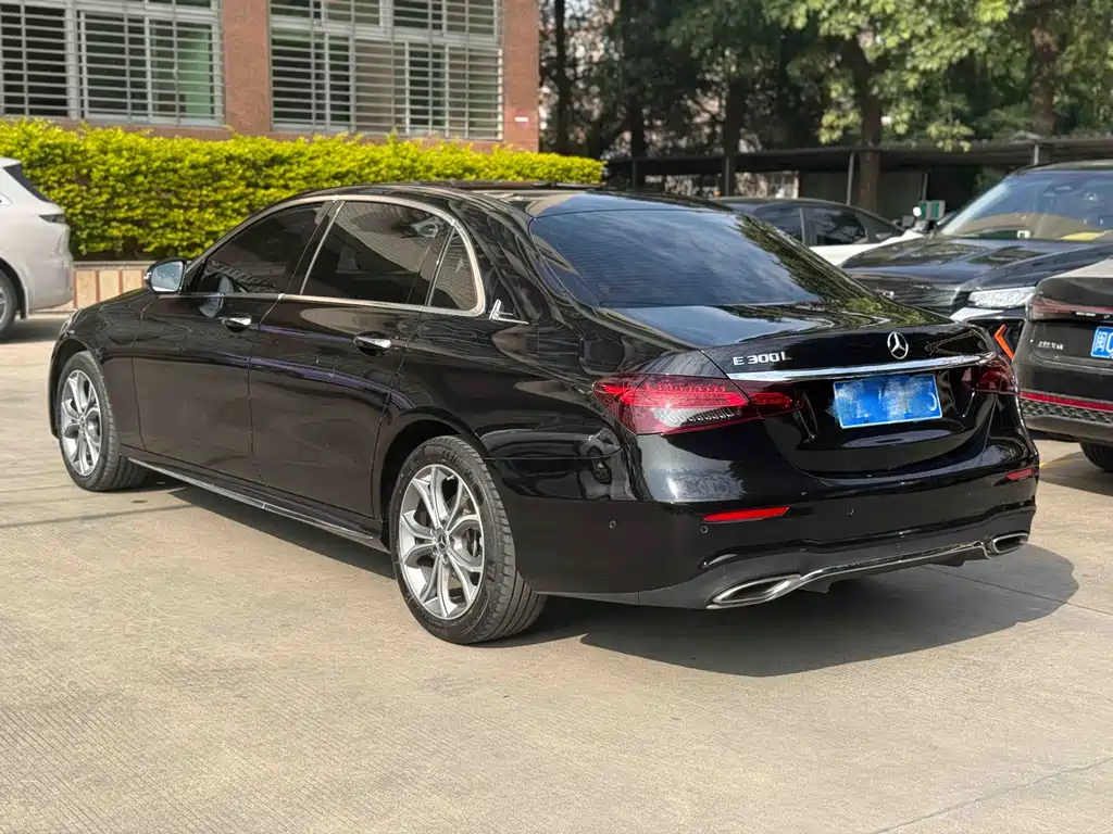 Mercedes-Benz E-Class 2022 Model Three E 300 L Sports Luxury Model купить на сайте DeffCars