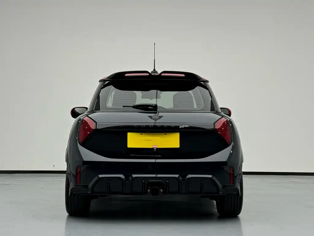 JCW 2025 John Cooper works купить на сайте DeffCars