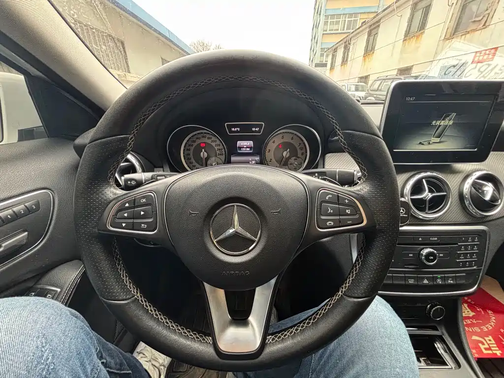 Mercedes-Benz GLA 2017 GLA 200 Dynamic купить на сайте DeffCars