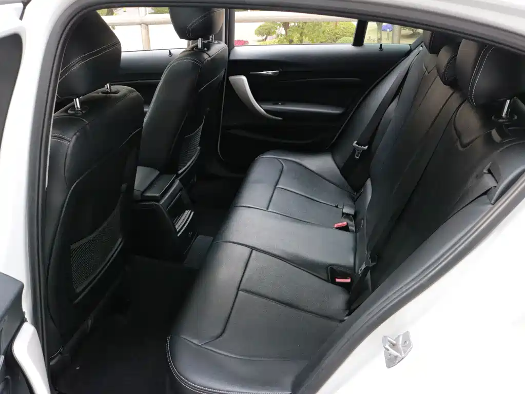 BMW 1 Series 2017 118i Sports купить на сайте DeffCars