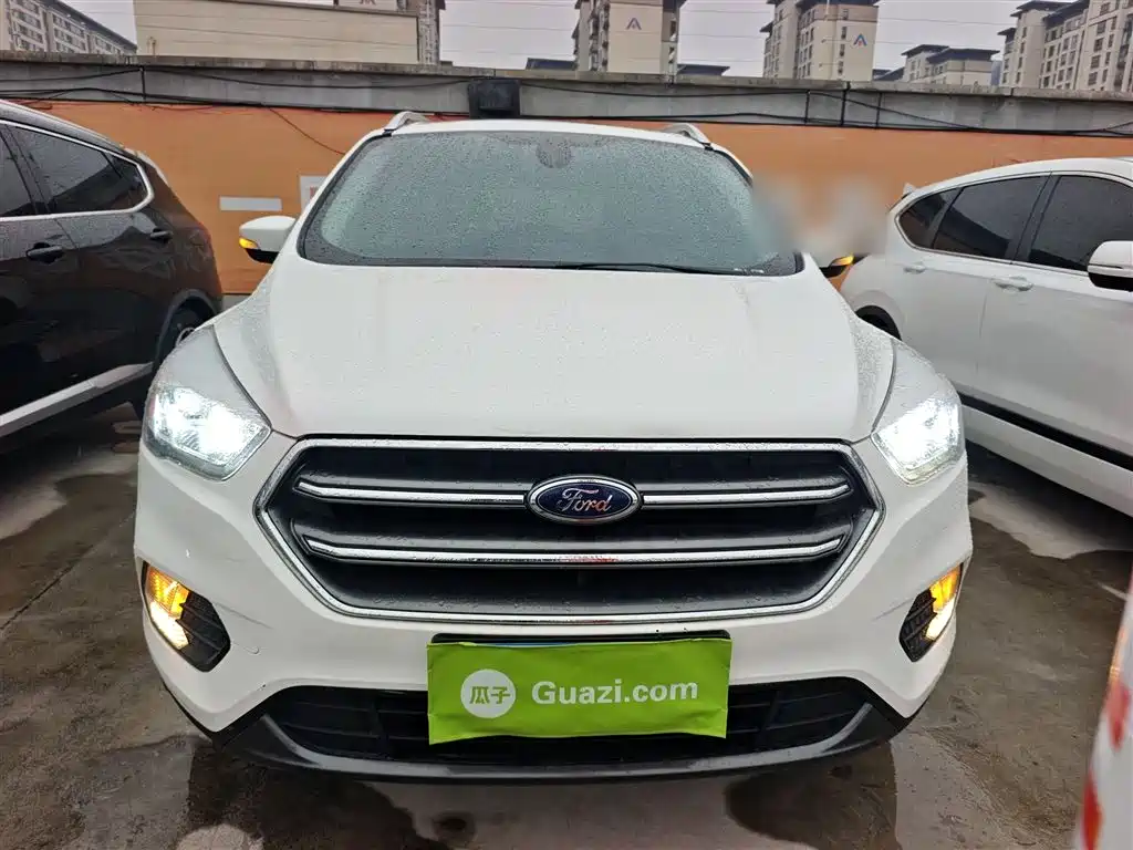 Escape 2019 EcoBoost 180 two-wheel drive platinum airfoil National VI купить на сайте DeffCars