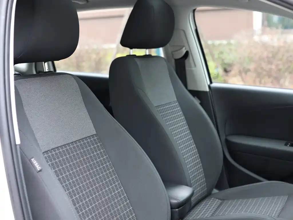 Polo 2016 1.6L automatic comfort model купить на сайте DeffCars