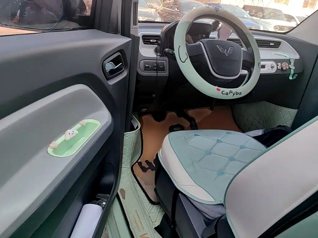 Hongguang MINIEV 2021 Macaron Fashion Lithium Iron Phosphate купить на сайте DeffCars