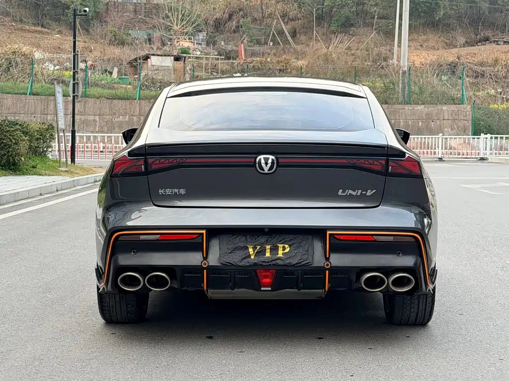Changan UNI-V 2022 1.5T sports version купить на сайте DeffCars