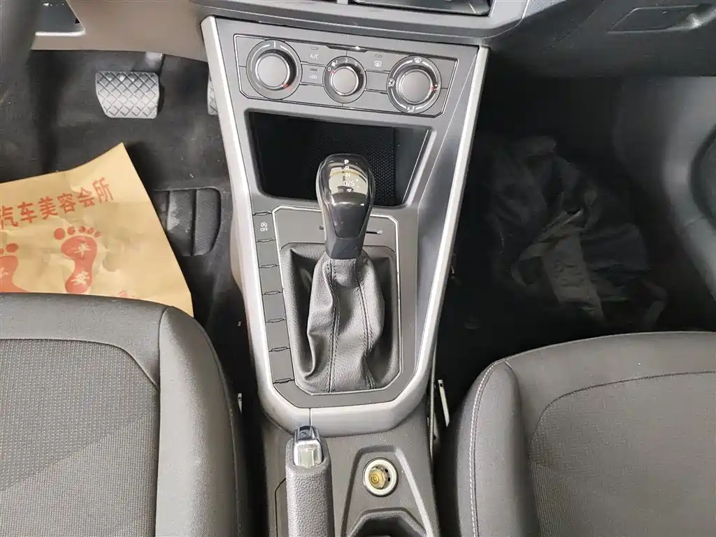 Polo 2021 Plus 1.5L Automatic Panoramic Enjoyment Edition купить на сайте DeffCars