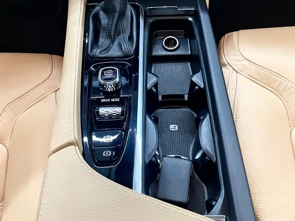 Volvo V90 2019 Cross Country T5 AWD Zhiyuan Edition National V купить на сайте DeffCars