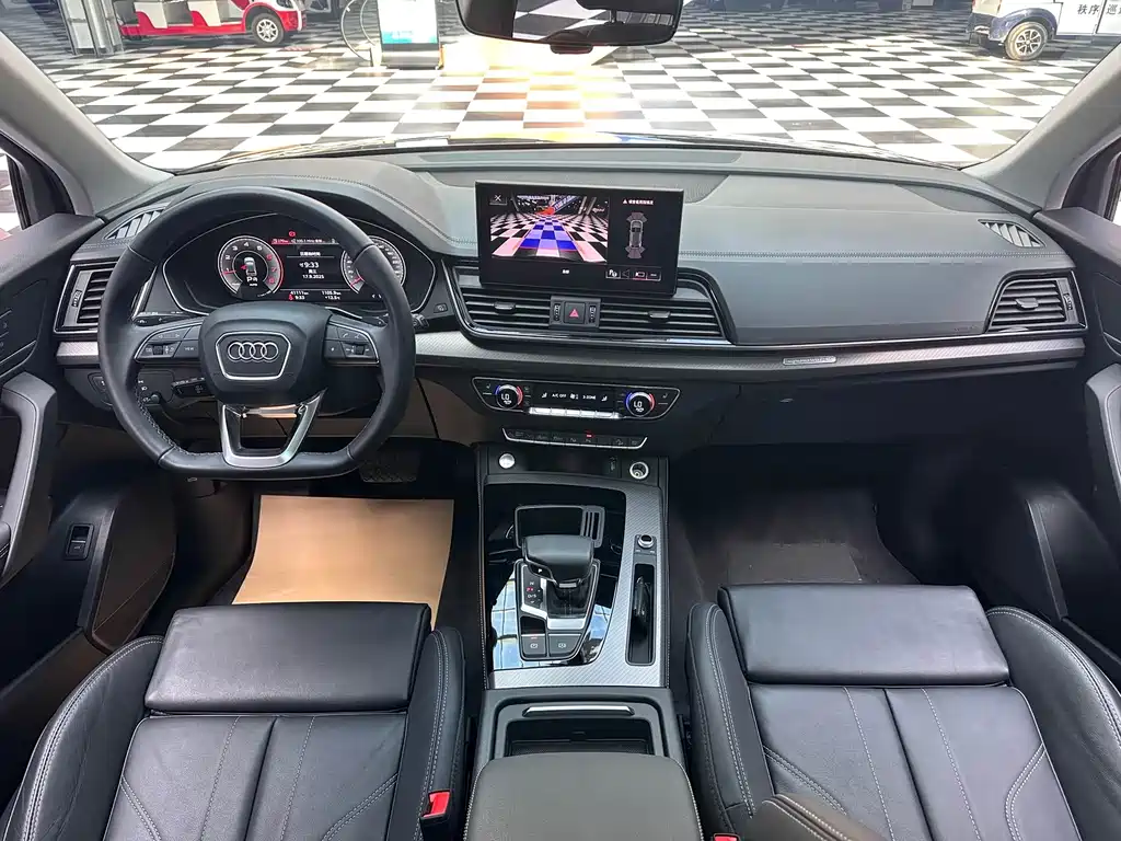 Audi Q5L 2022 40T luxury and dynamic model купить на сайте DeffCars