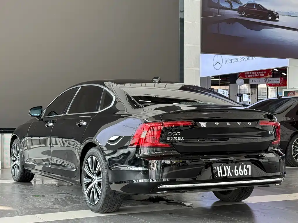Volvo S90 2021 B5 Zhiyuan Luxury Edition купить на сайте DeffCars