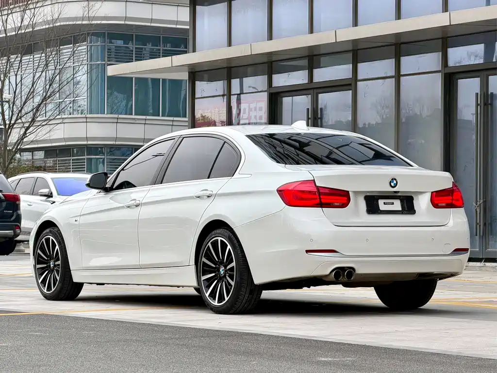 BMW 3 Series 2018 320Li Fashion Model купить на сайте DeffCars