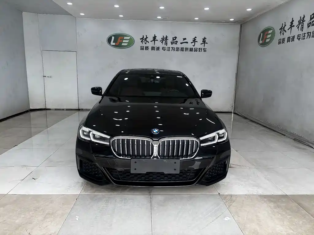BMW 5 Series New Energy 2022 Model 2 535Le M Sports Package купить на сайте DeffCars