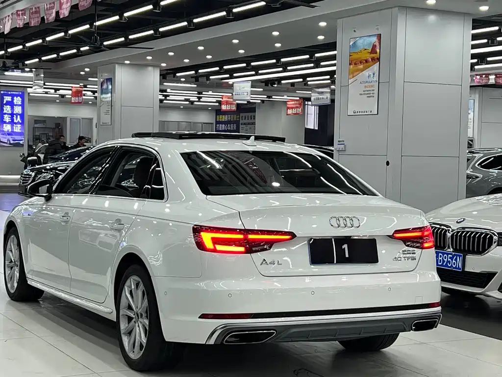 Audi A4L 2019 40 TFSI Fashion Type National V купить на сайте DeffCars