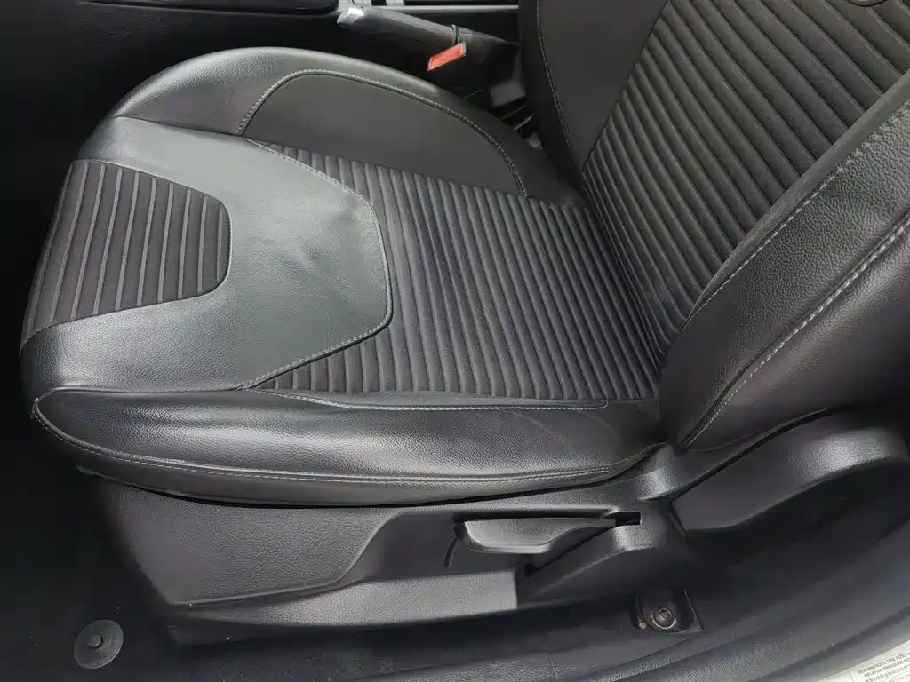 Focus 2017 Sedan EcoBoost 180 Automatic Elite купить на сайте DeffCars