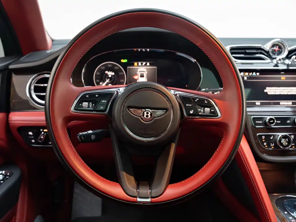 Bentayga 2021 4.0T V8 купить на сайте DeffCars