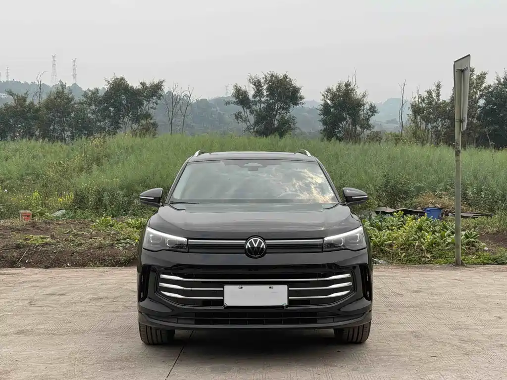 Tiguan L 2024 PRO 330TSI 2WD Smart Travel Edition купить на сайте DeffCars