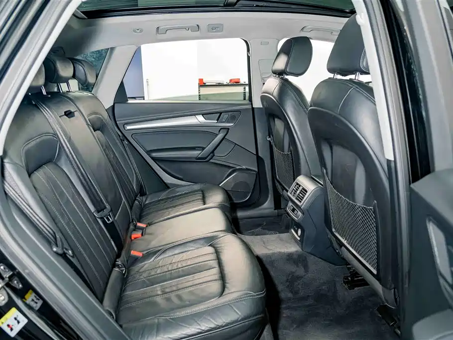 Audi Q5L 2020 45 TFSI exclusive fashion model купить на сайте DeffCars