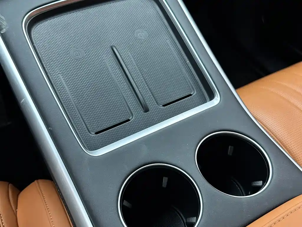 Xpeng G9 2024 model 702 Max купить на сайте DeffCars