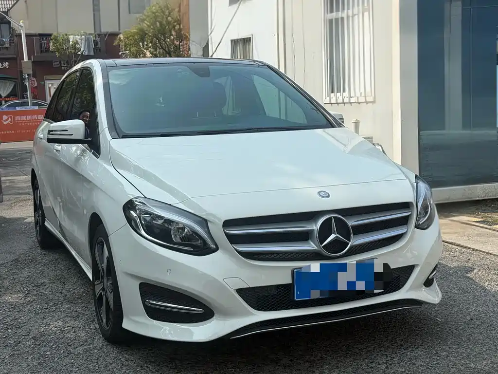 Mercedes-Benz B-Class 2017 B 200 Dynamic купить на сайте DeffCars
