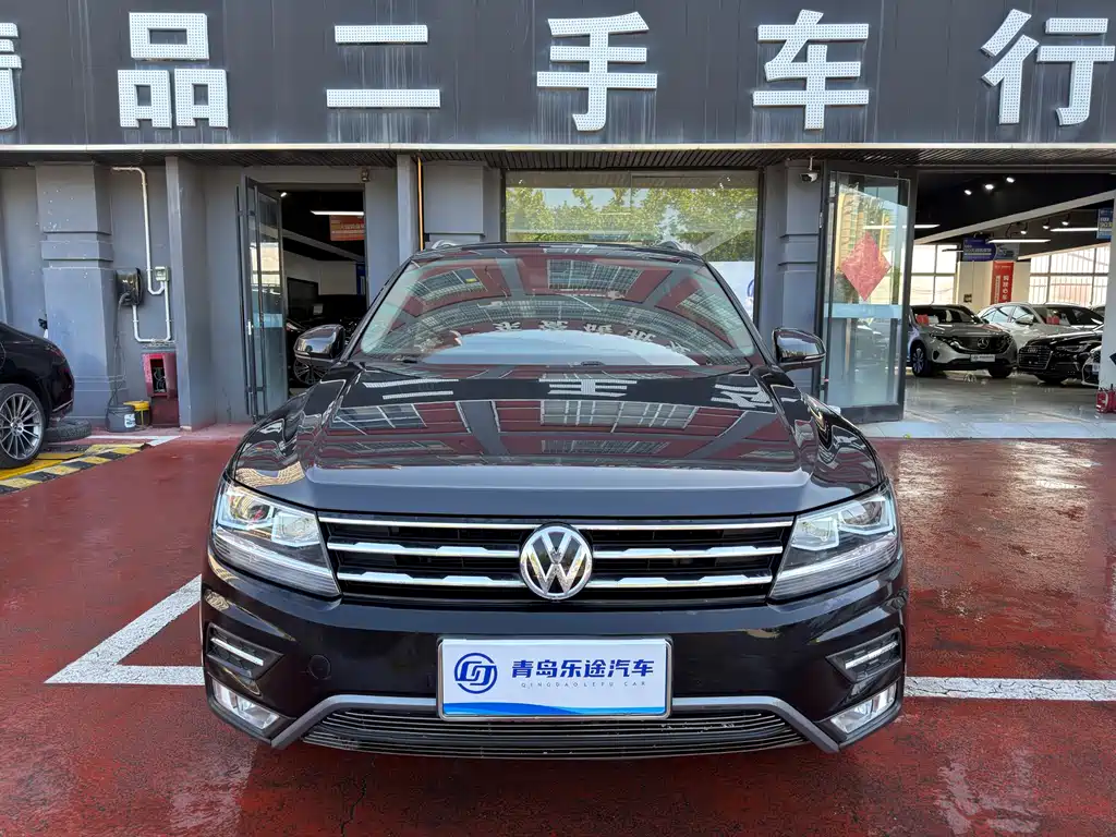 Tiguan L 2018 facelift 330TSI automatic two-wheel drive luxury version купить на сайте DeffCars